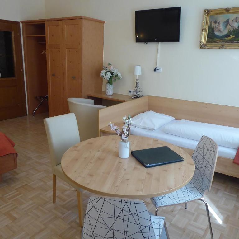 Adlerhof - Dreibettzimmer - 3