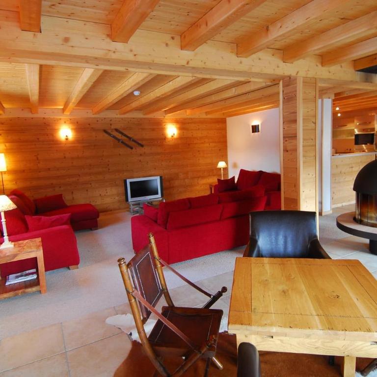 Montbeliarde - Chalet avec jacuzzi - BO Immobilier- Châtel Multipass en Été 2026 en option au tarif de 4euros par jour et par personne - Five-Bedroom Chalet - 6