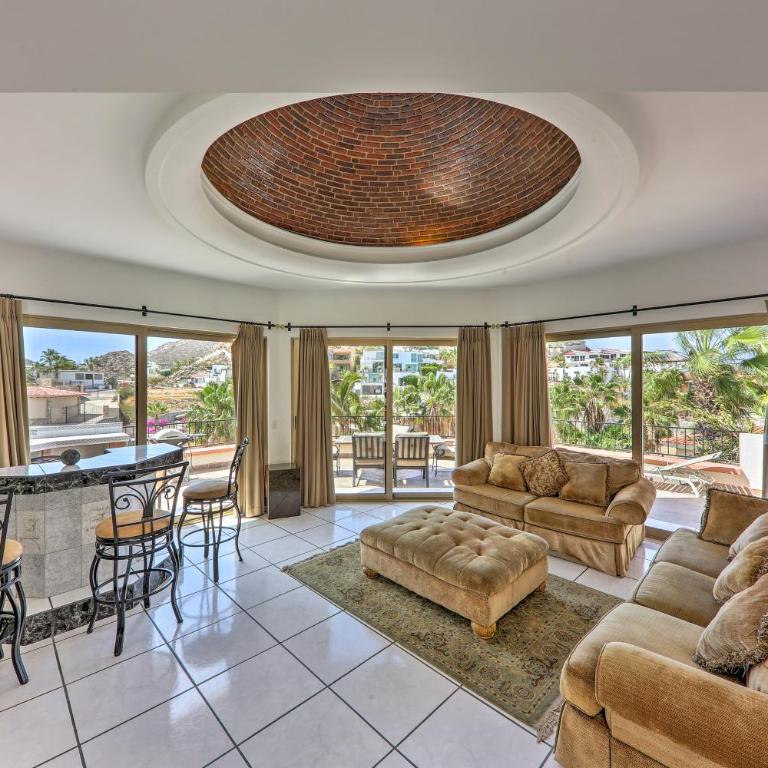 Luxe Cabo Retreat: Terrace w/ Stunning City Views! - Casa - 3