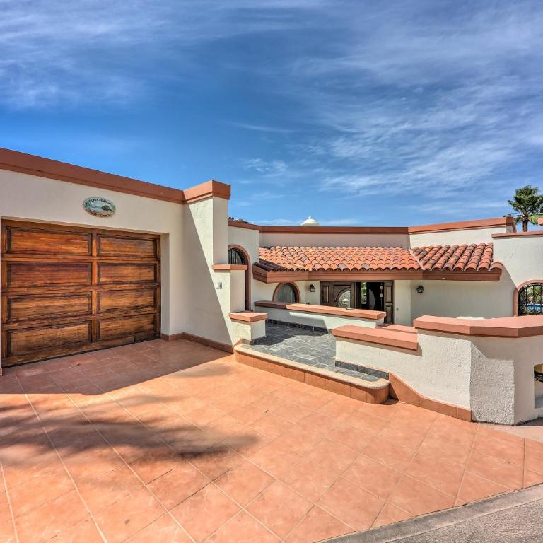 Luxe Cabo Retreat: Terrace w/ Stunning City Views! - Casa - 33