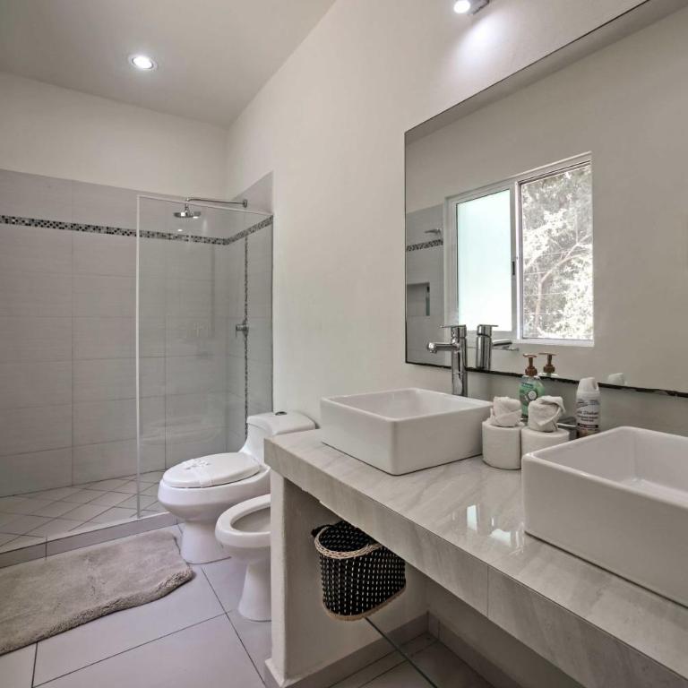 Casa Esmeralda w/ Pool Access & Furnished Patio! - Villa - 19