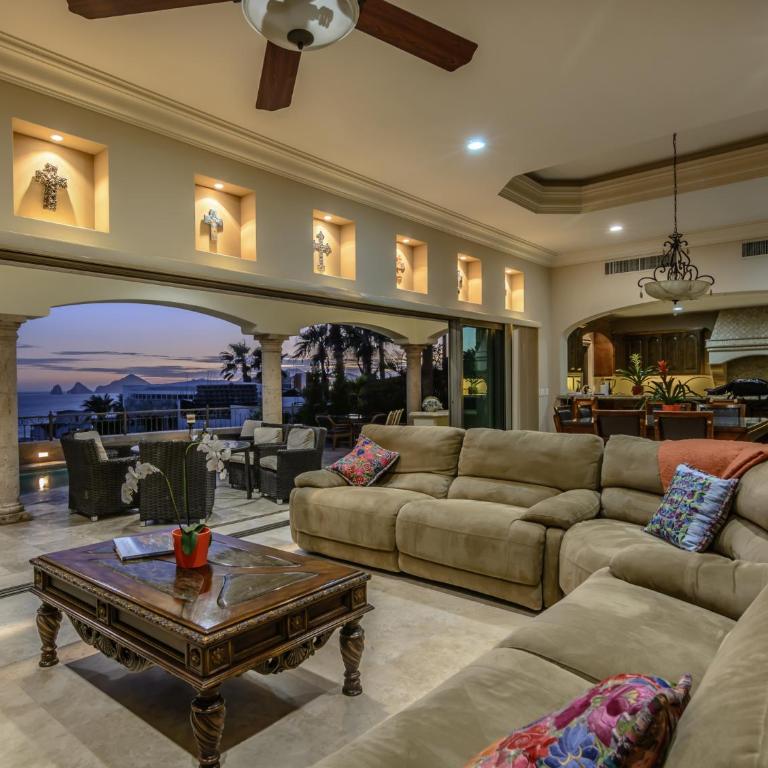 Cabo Hacienda w/ Private Pool & Rooftop Terrace! - Casa - 2