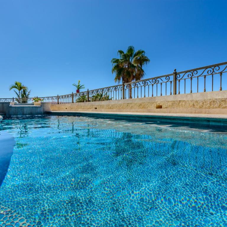 Cabo Hacienda w/ Private Pool & Rooftop Terrace! - Casa - 21