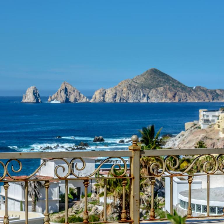 Cabo Hacienda w/ Private Pool & Rooftop Terrace! - Casa - 26