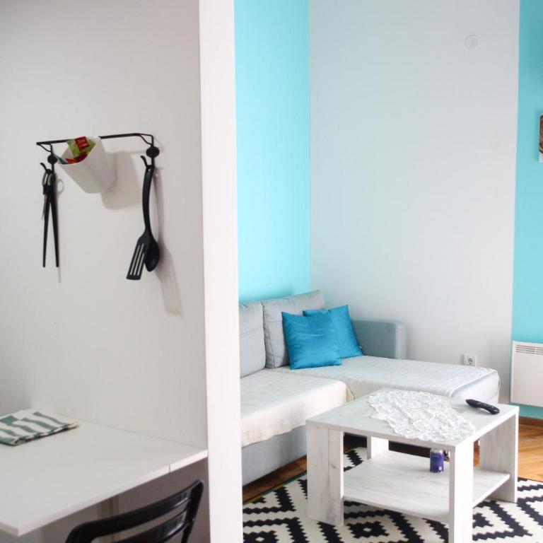 ApartmanAM - One-Bedroom Apartment - 4