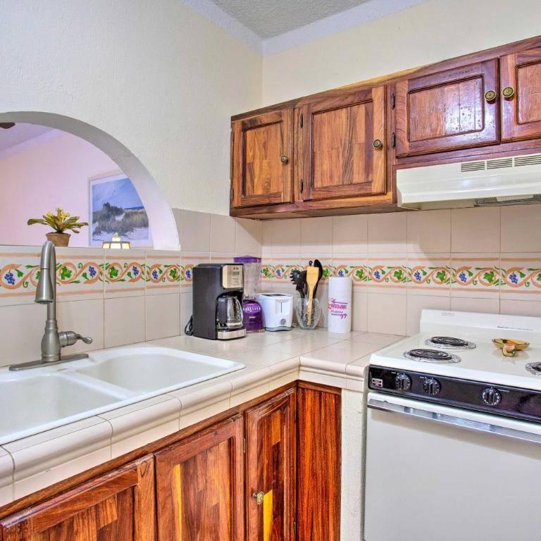 Marina Sol Los Cabos Haven - Walk to Medano Beach! - Apartamento - 9