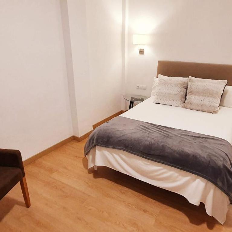Fan Rooms Gálvez - Double Room with Patio - 3