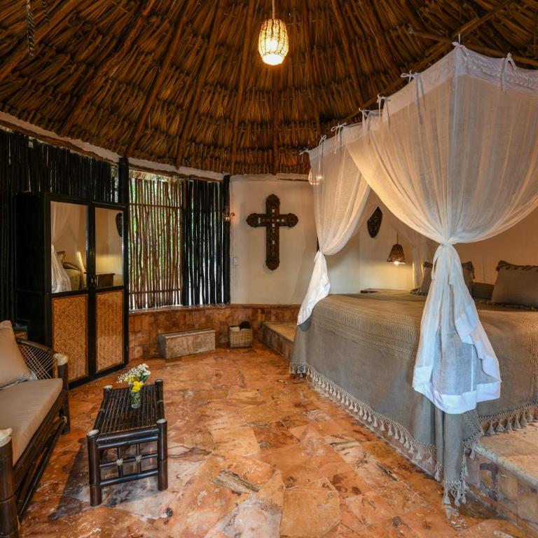 Diamante K - Inside Tulum National Park - Garden View King Bungalow - 1