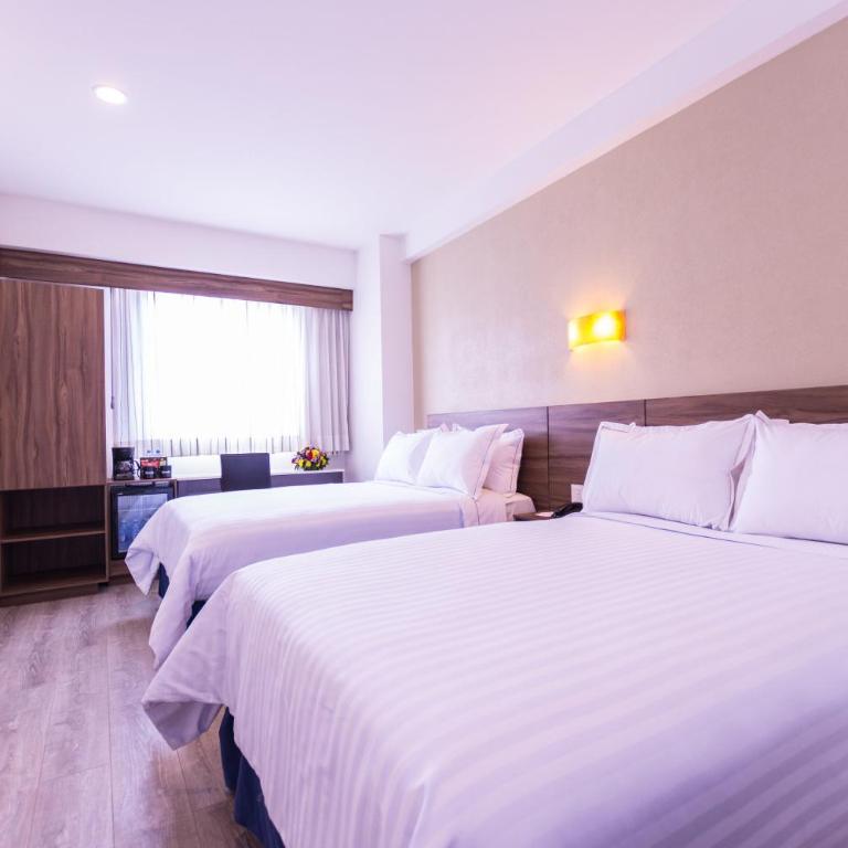 Hotel Crown Victoria - Double Room - 9