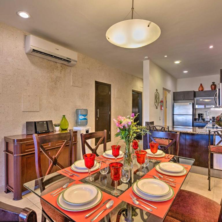 Playa del Carmen Beachfront Condo w/ Pool Access! - Apartment - 10