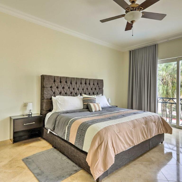 Walk to Beach: Modern Cabo Condo w/ Balcony! - Apartamento - 10