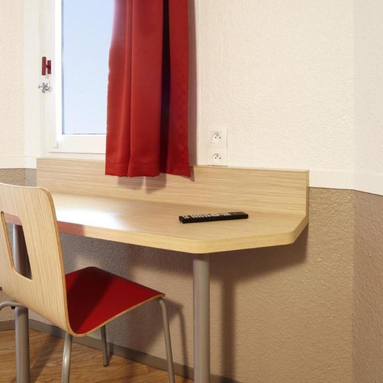 Premiere Classe Avignon Courtine Gare TGV - Chambre Double - 6