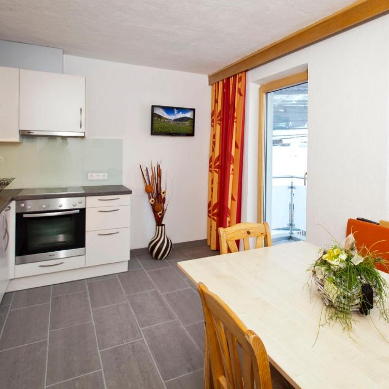 Apart Pedrolini - Apartment mit 2 Schlafzimmern und Terrasse - 23