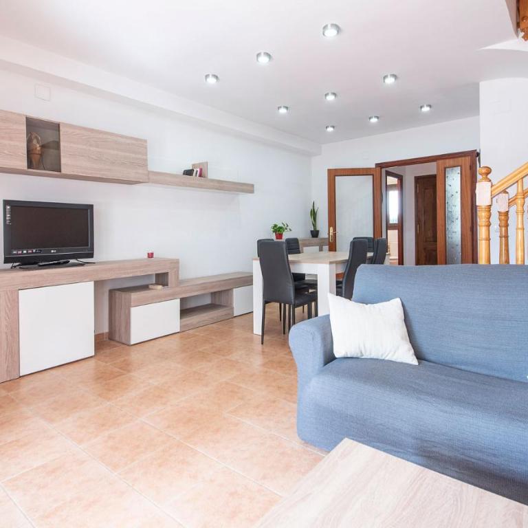 Casa adosada 50m de la playa Calafell . WIFI gratis - Casa de 4 dormitorios - 8
