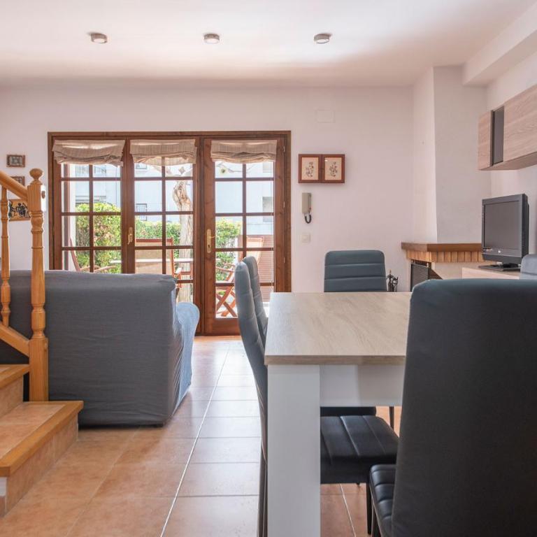 Casa adosada 50m de la playa Calafell . WIFI gratis - Casa de 4 dormitorios - 11