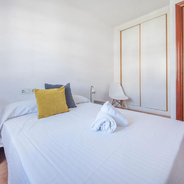Casa adosada 50m de la playa Calafell . WIFI gratis - Casa de 4 dormitorios - 27