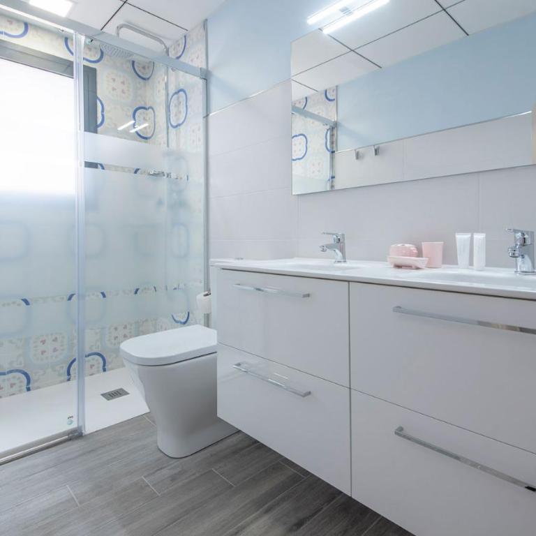 R94 Chalet con piscina privada 20m de la playa Calafell - Villa - 17