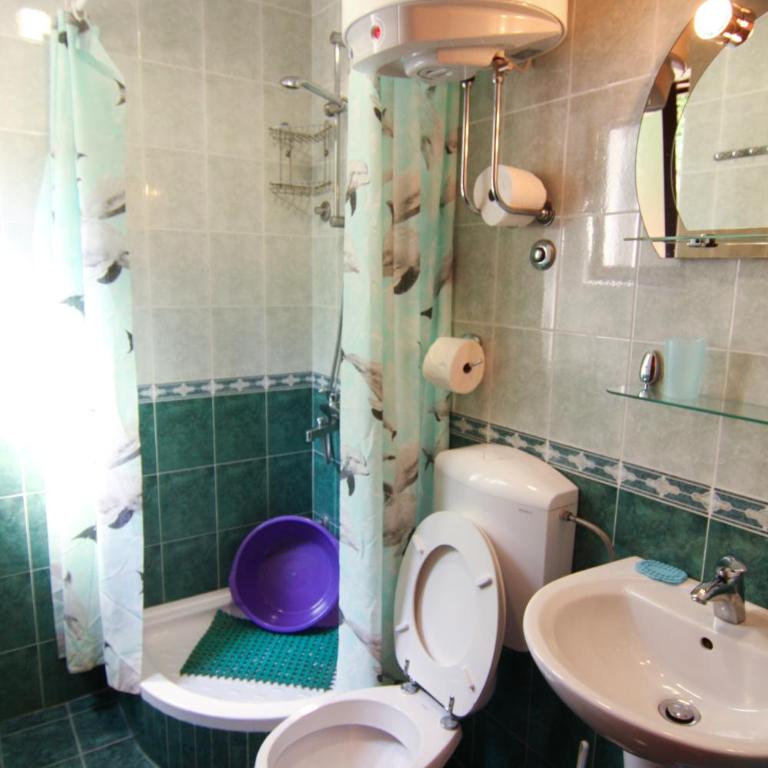 Villa Budvanka Guesthouse - Twin Room with Terrace - 12