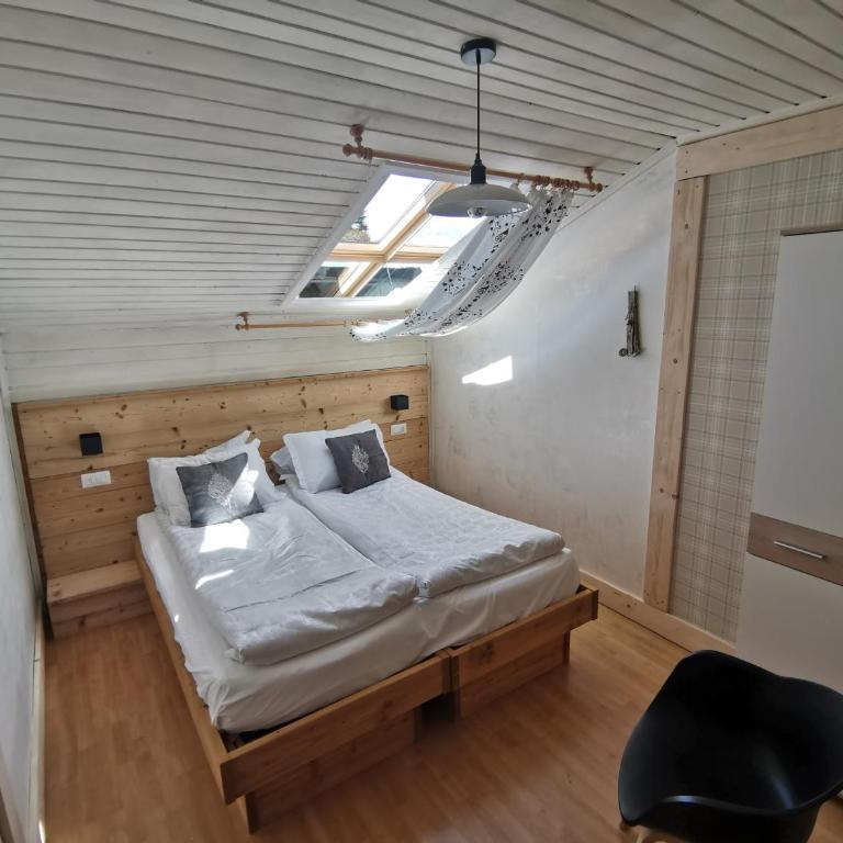 Hotel Almhof - Doppelzimmer - Dachgeschoss - 1