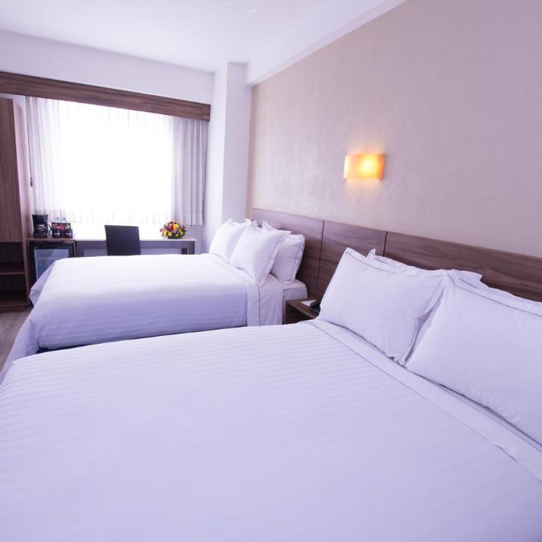 Hotel Crown Victoria - Double Room - 8