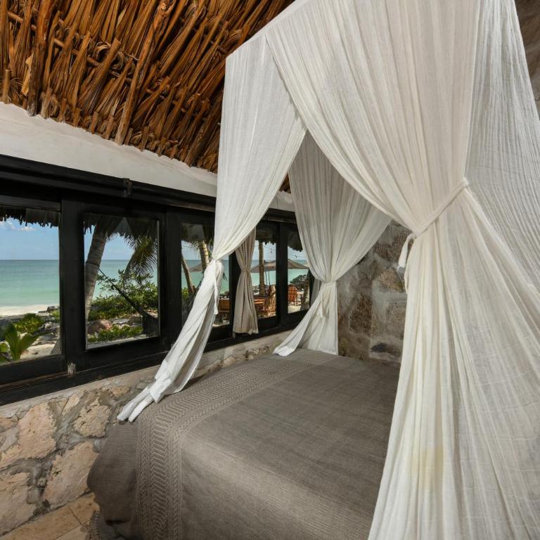 Diamante K - Inside Tulum National Park - Ocean View Queen Bed Bungalow - 3