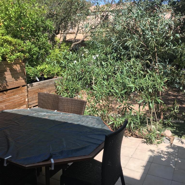 Résidence les pieds dans l'eau - One-Bedroom House (50 m from Beach) - 10