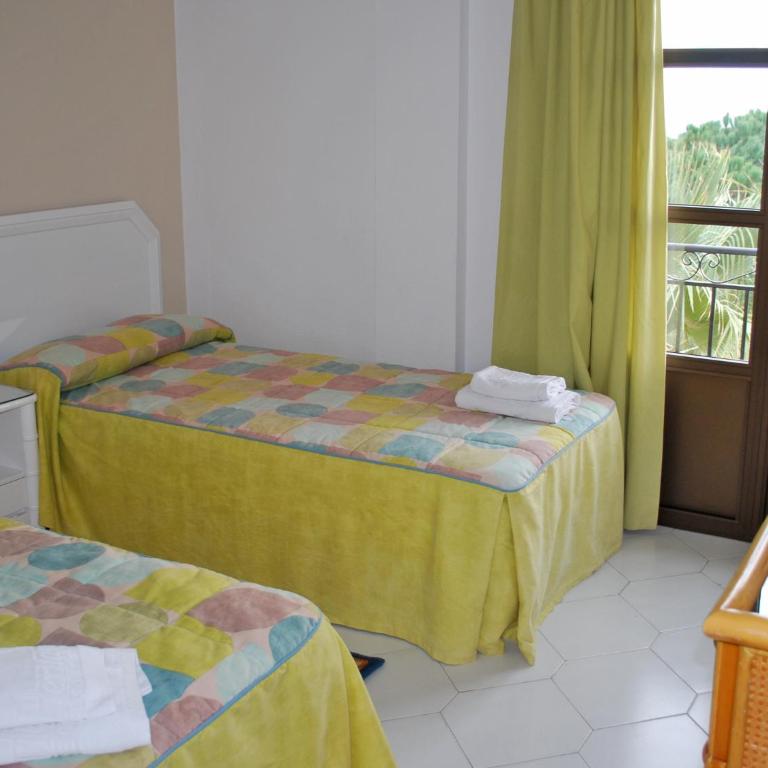 Apartamentos El Toro - Apartamento de 2 dormitorios - 7