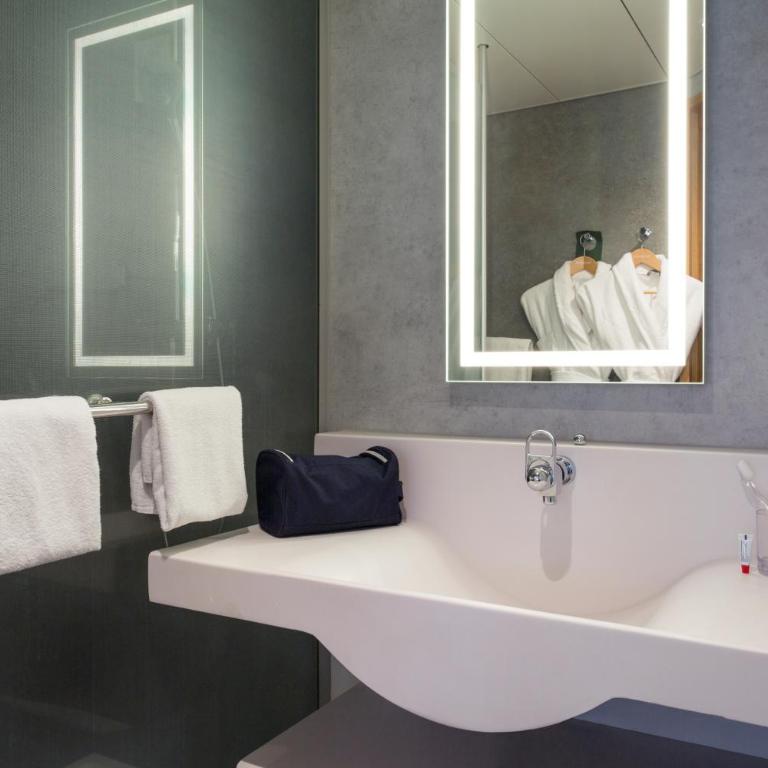 Novotel Lausanne Bussigny - Superior Zimmer mit Queensize-Bett - 7