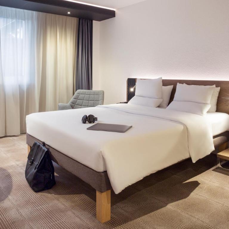 Novotel Lausanne Bussigny - Superior Zimmer mit Queensize-Bett - 11
