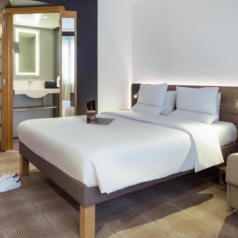 Novotel Lausanne Bussigny - Superior Zimmer mit Queensize-Bett - 9
