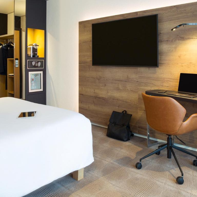 Novotel Lausanne Bussigny - Superior Zimmer mit Queensize-Bett - 8