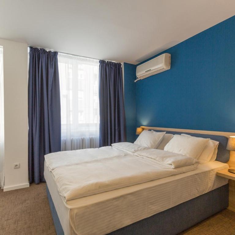 Premium Crown Suites - Soba sa Bračnim Krevetom (King-size) i Balkonom - 7