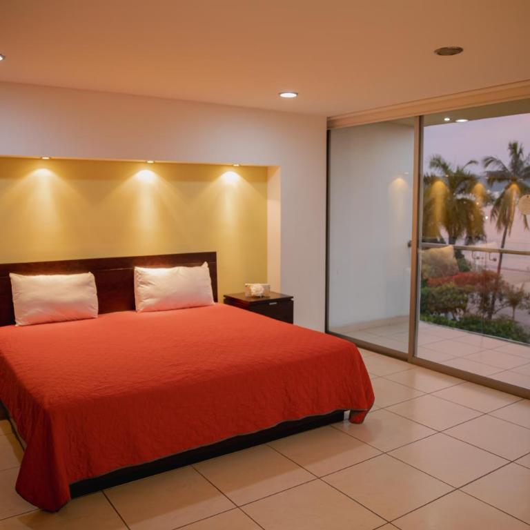 Ramada by Wyndham Acapulco Hotel & Suites - Suite Senior de 2 dormitorios - 4