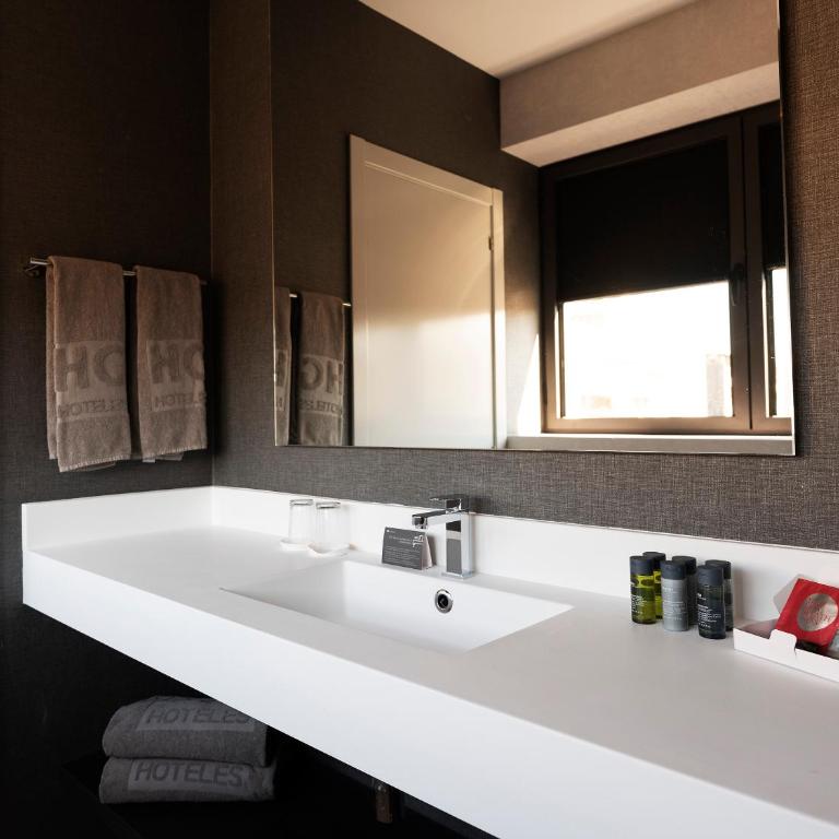 HG City Suites Barcelona - Superior Double or Twin Room - 4