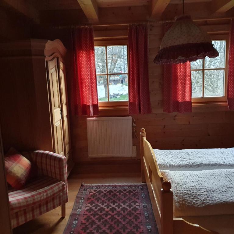 Appartement Pension Bäckenhäusl FERIENWOHNUNGEN Chalets Hütten Komfortzimmer - Comfort Vierbettzimmer - 10