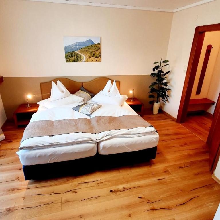 Gästehaus Bärwald - Habitación Doble con balcón - 11