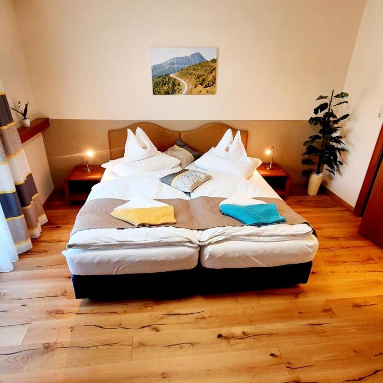 Gästehaus Bärwald - Habitación Doble con balcón - 14