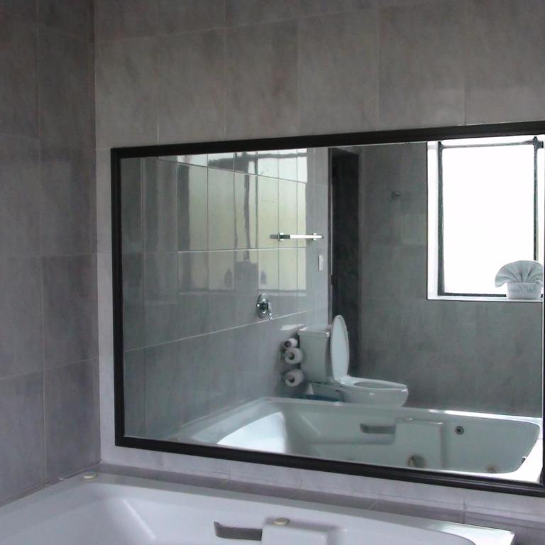 Hotel Panuco - Suite con bañera de hidromasaje - 8