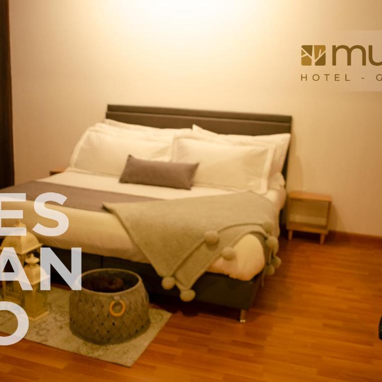 Mumu by Bernalo Hotels - Habitación con cama extragrande y bañera de hidromasaje - 1