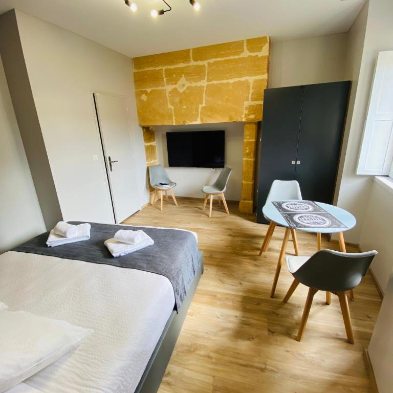 Sarlat.Catalina - Studio - 15