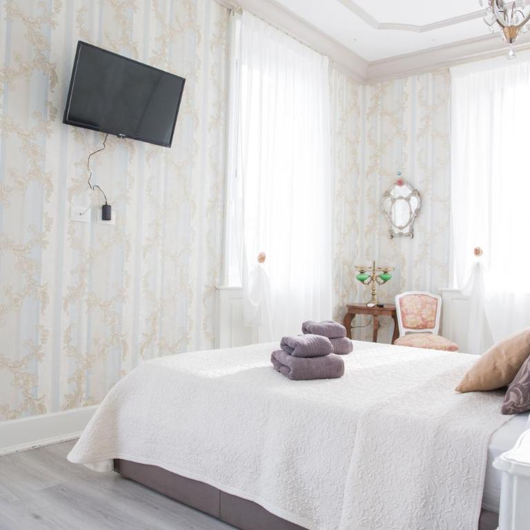 Miglioranzi Rooms - Deluxe Double Room with Balcony - 3