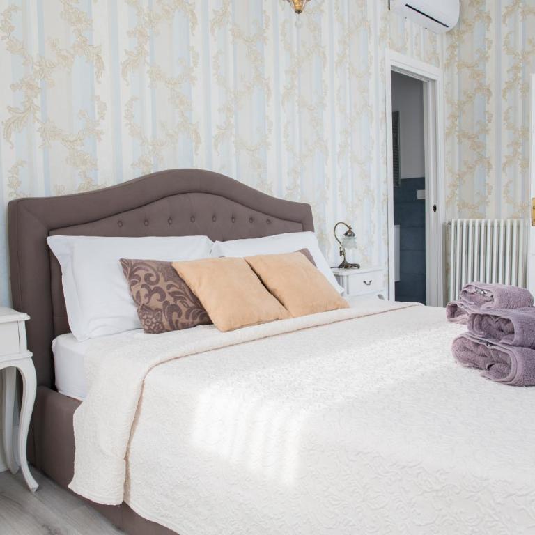 Miglioranzi Rooms - Deluxe Double Room with Balcony - 4