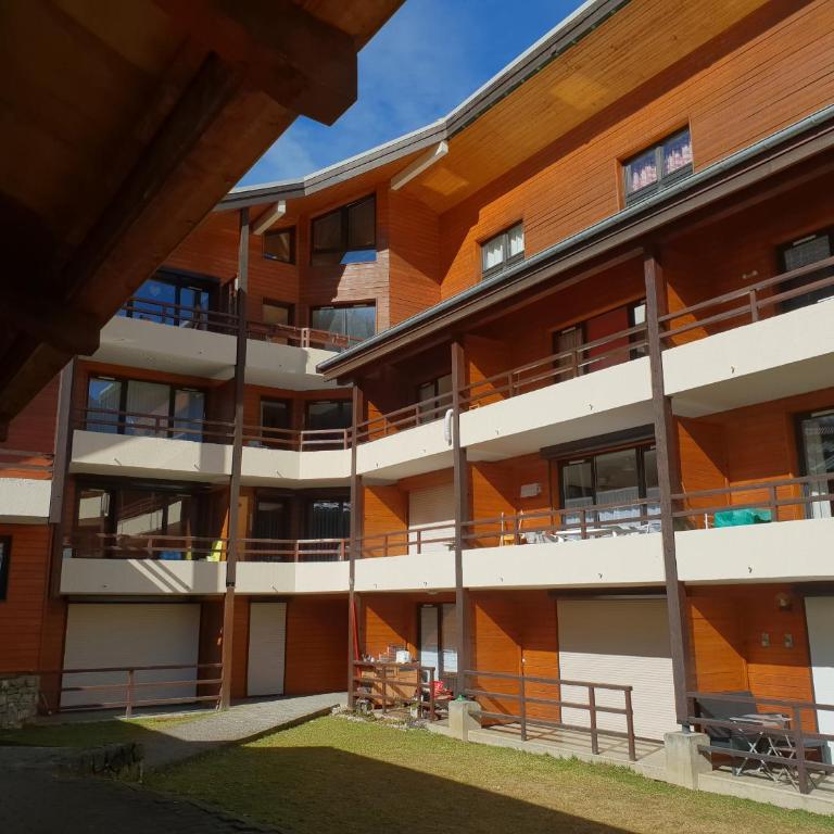 APPARTEMENT DUPLEX SPACIEUX - SAINT JEAN D'AULPS STATION - PIED DES PISTES - 9 Personnes - RELAIS D13 - Appartement en Duplex - 14