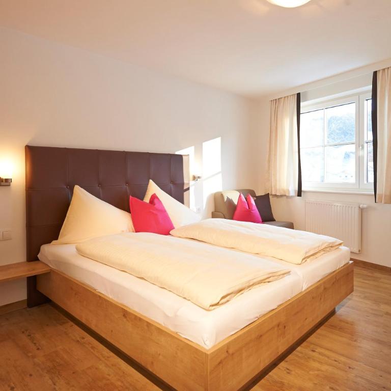 Alpine Active Weitgasser - Apartment mit 2 Schlafzimmern, 2 Badezimmern und Balkon - 12