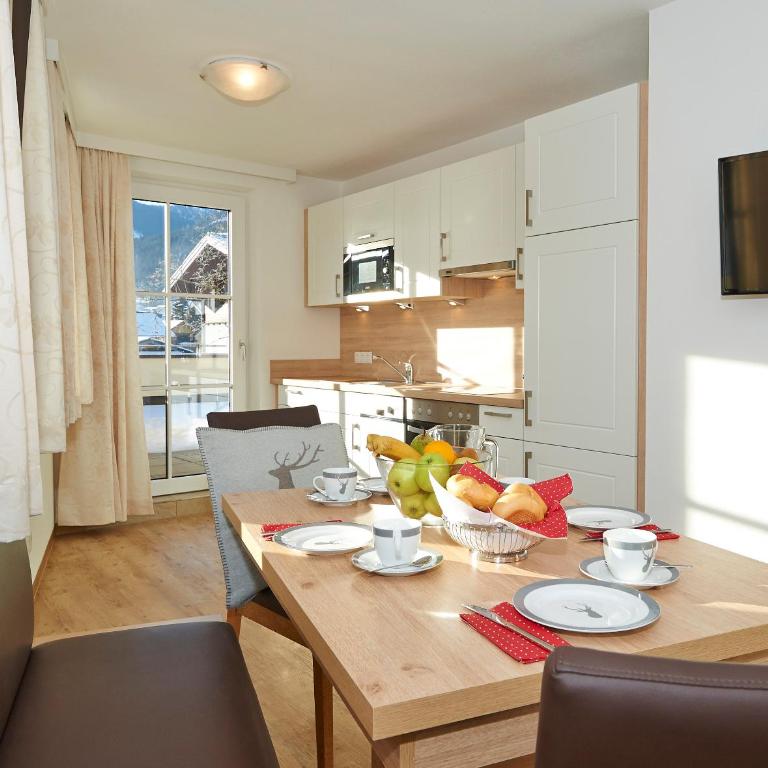Alpine Active Weitgasser - Apartment mit 2 Schlafzimmern, 2 Badezimmern und Balkon - 19