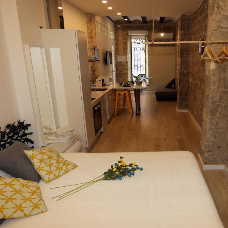 Loft independiente con Piscina compartida en Centro de Valencia - Loft - 6