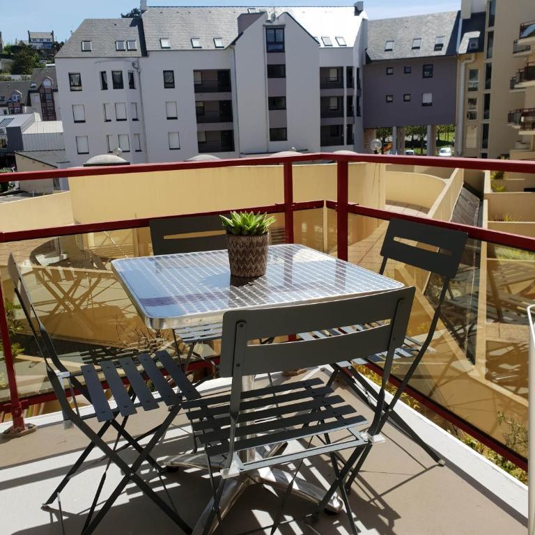 Appartement plage de Trestraou - One-Bedroom Apartment - 1
