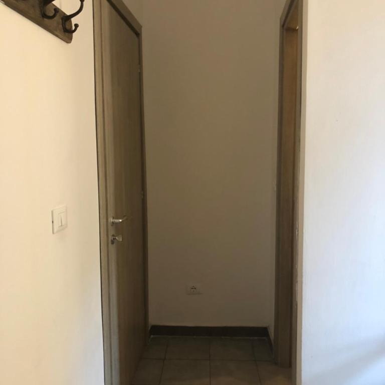 Ai Leoni - Camera Singola con Bagno Privato - 1