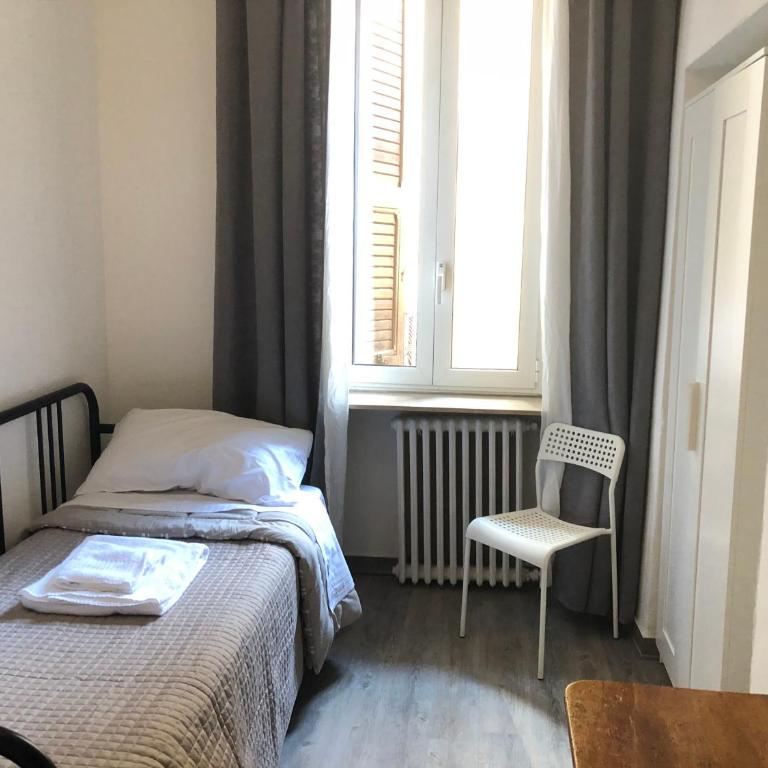 Ai Leoni - Camera Singola con Bagno Privato - 14