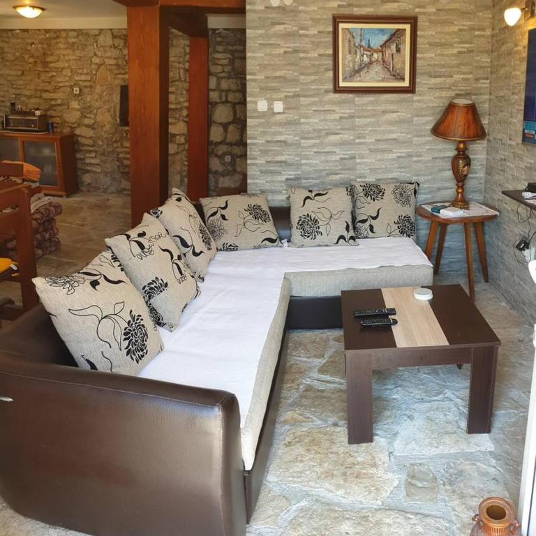 Guest House Maza - Five-Bedroom House - 56